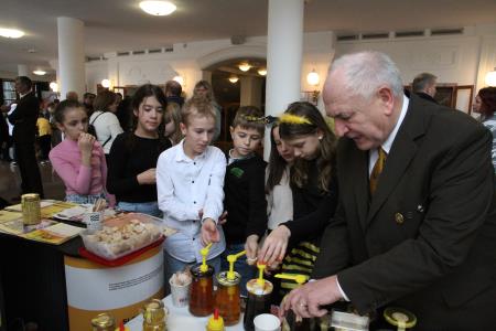 2024-12-06 10-40-29 - 0117